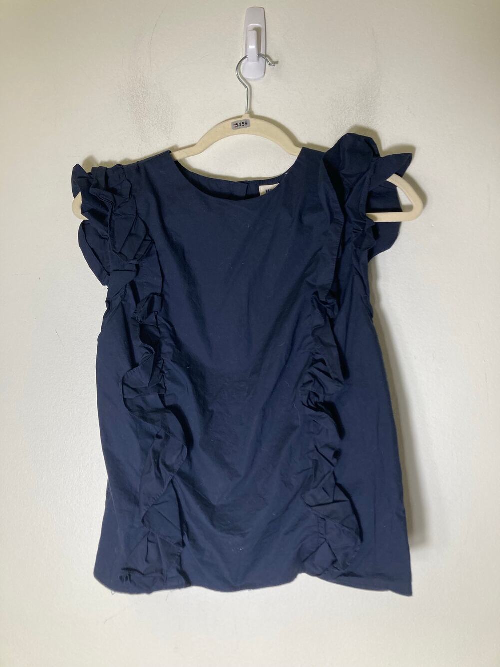 Whit Navy Flutter Ruffle Top sz s